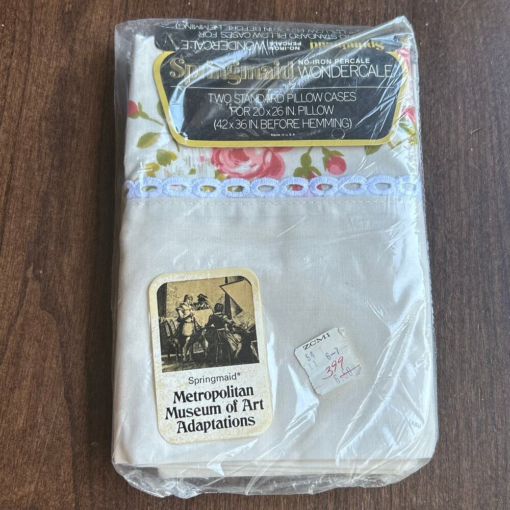 NOS 2 Springmaid Wondercale Pillowcase Metropolitan Floral cottage core Standard